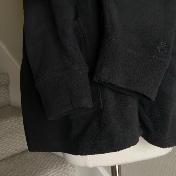 Cuddl Duds Sz L Black Button Up Top - Picture 7 of 14